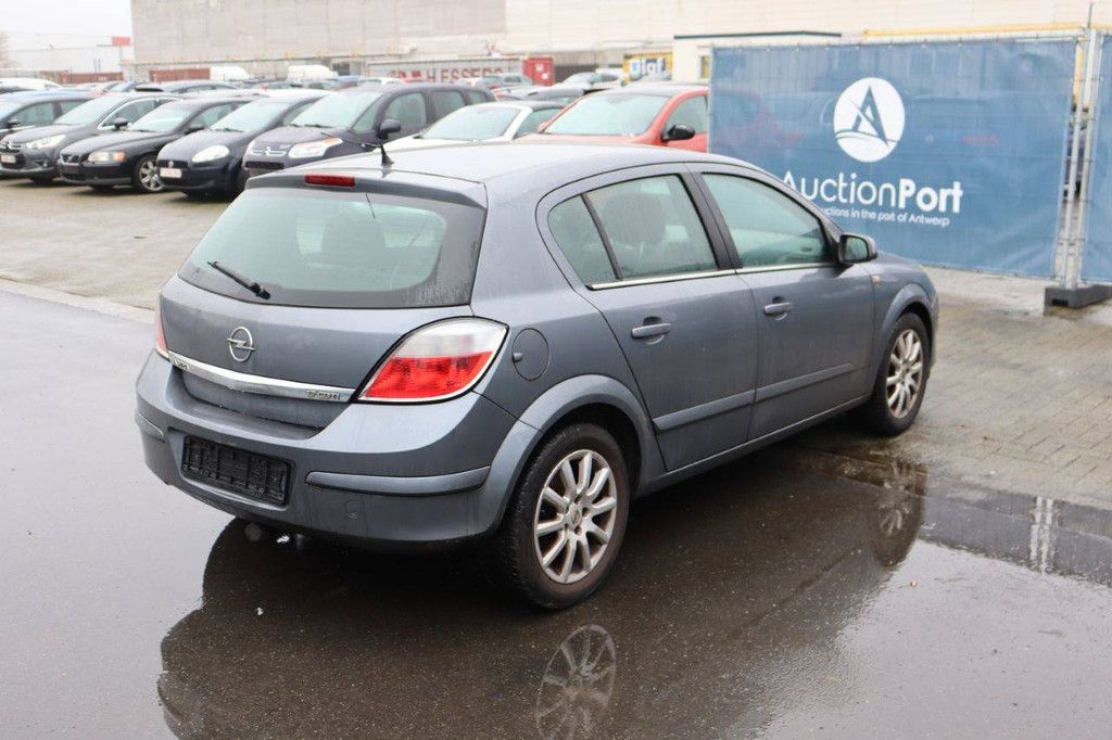 Pkw Opel Astra Diesel 100 PS 2004 (Margin)