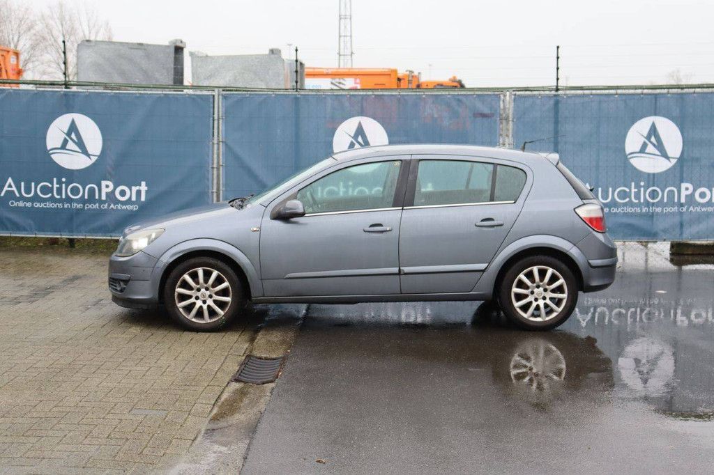 Passenger car Opel Astra Diesel 100hp 2004 (Margin)