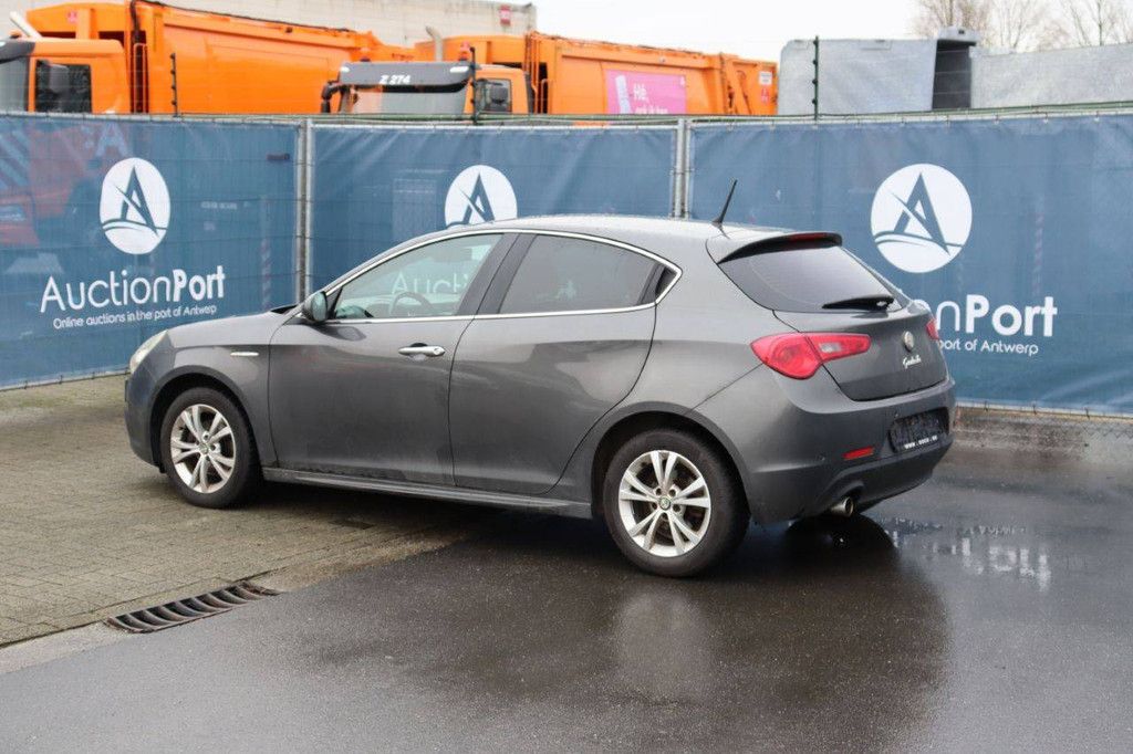 Passenger car Alfa Romeo Giulietta Diesel 105hp 2012 (Margin)