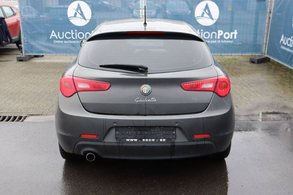 Passenger car Alfa Romeo Giulietta Diesel 105hp 2012 (Margin)