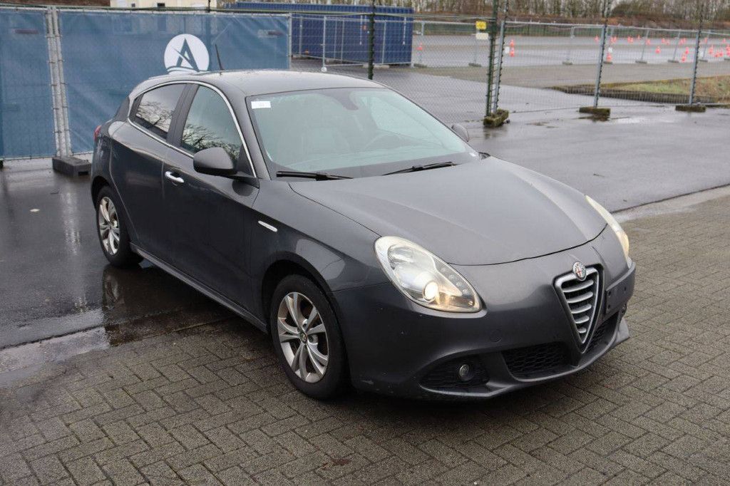 Passenger car Alfa Romeo Giulietta Diesel 105hp 2012 (Margin)