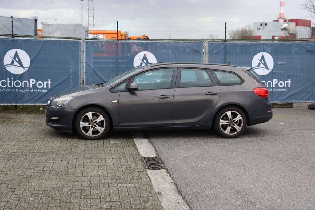 Passenger car Opel Astra Diesel 110hp 2012 (Margin)