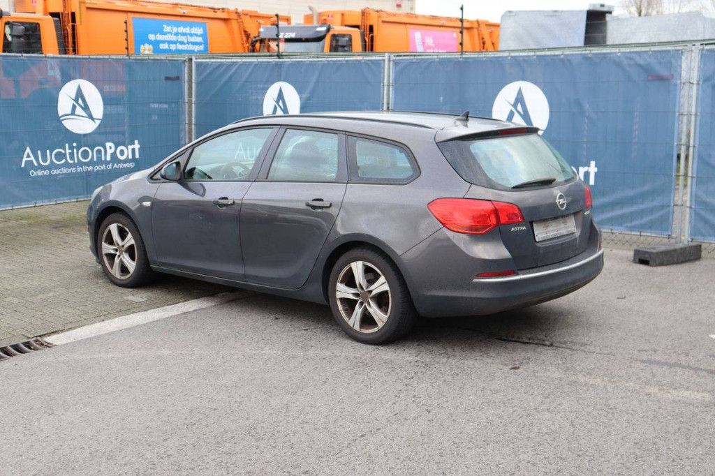 Passenger car Opel Astra Diesel 110hp 2012 (Margin)