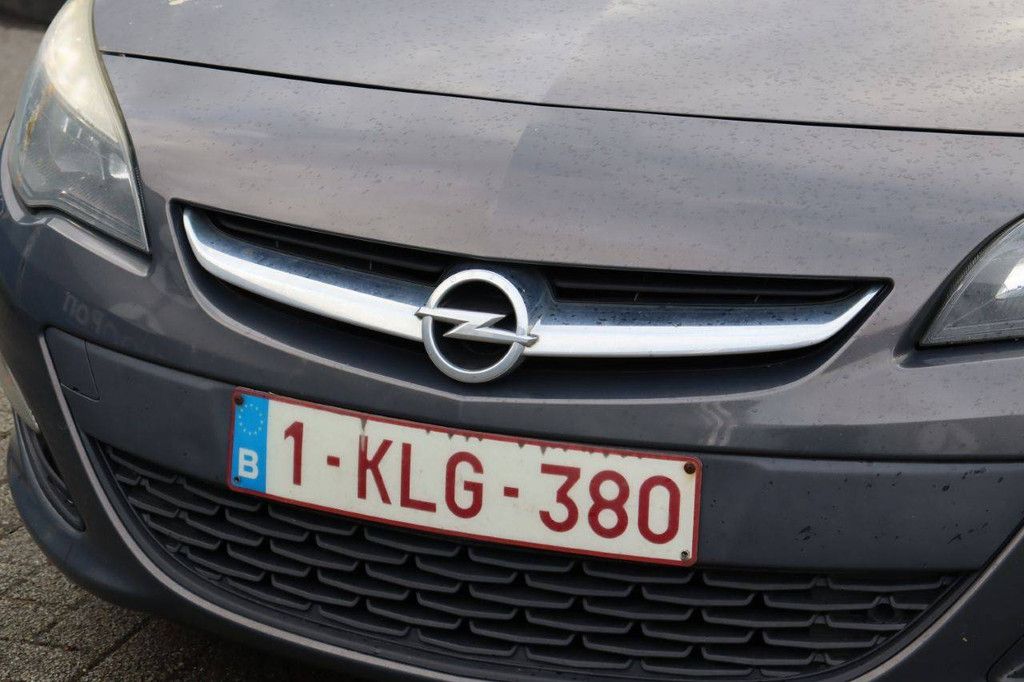 Passenger car Opel Astra Diesel 110hp 2012 (Margin)