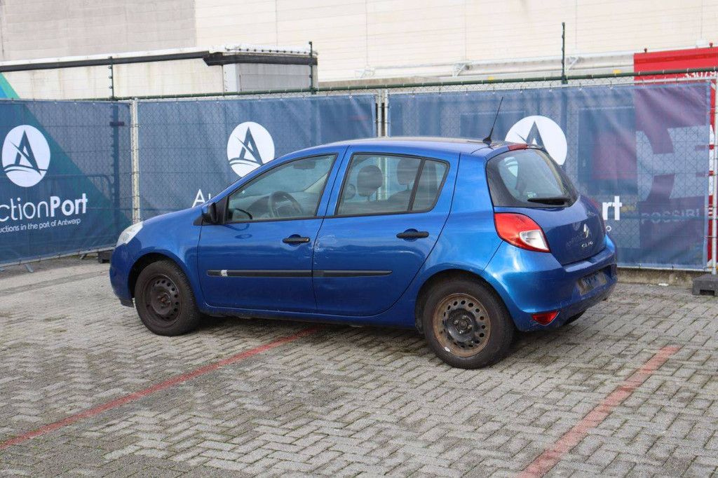 Passenger car Renault Clio Diesel 86hp 2010 (Margin)