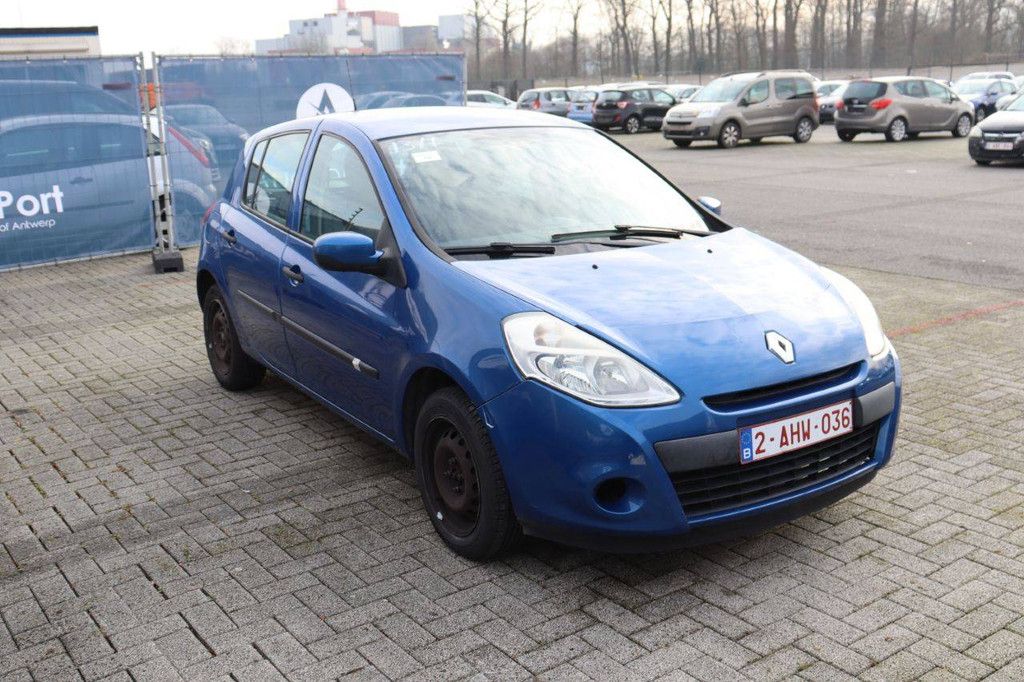 Passenger car Renault Clio Diesel 86hp 2010 (Margin)