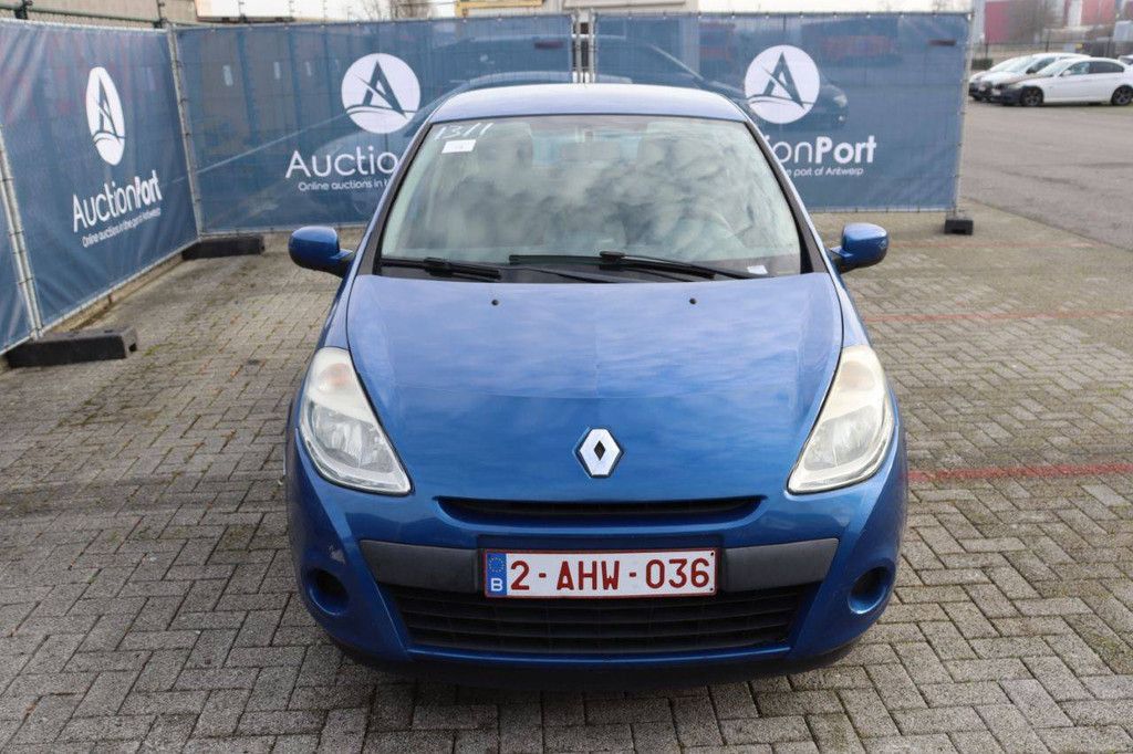 Passenger car Renault Clio Diesel 86hp 2010 (Margin)