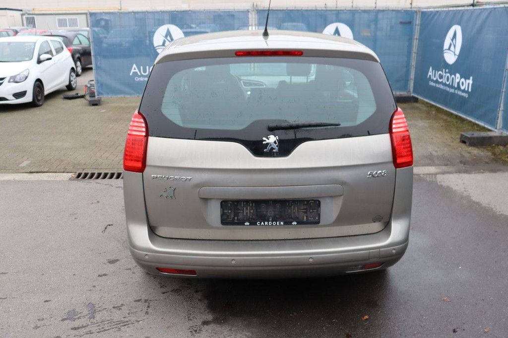 Pkw Peugeot 5008 Diesel 112 PS 2010 (Margin)