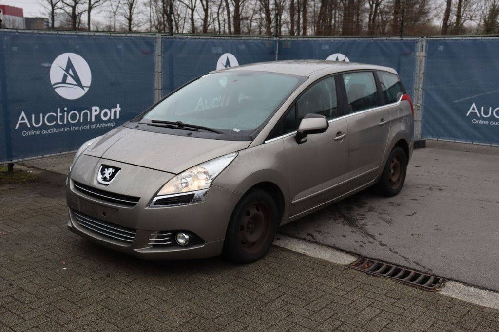 Pkw Peugeot 5008 Diesel 112 PS 2010 (Margin)