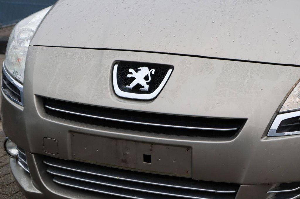 Pkw Peugeot 5008 Diesel 112 PS 2010 (Margin)