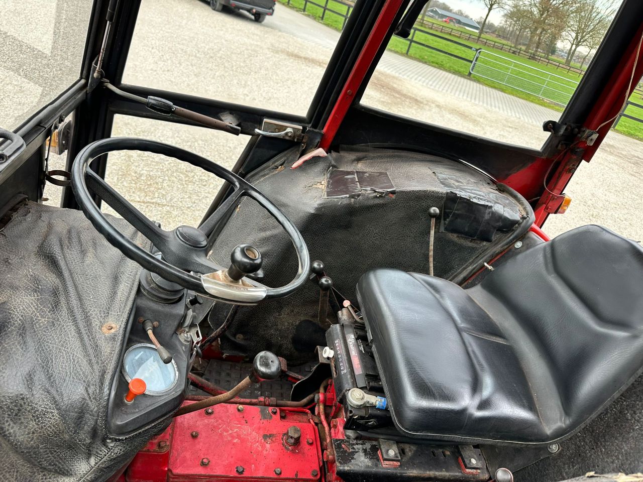 TE KOOP: zeer nette INTERNATIONAL 633