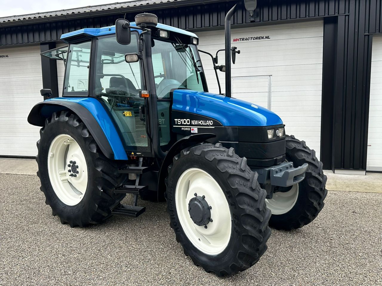 TE KOOP: zeer nette NEW HOLLAND TS100