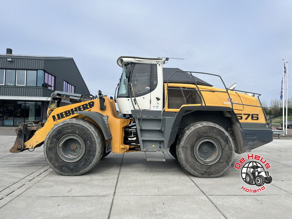 Liebherr L576