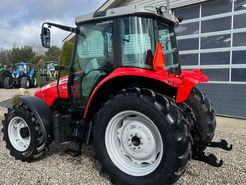 Massey Ferguson 5435 Stepnose med utrolig godt udsyn. Dyna 4. Handy velholdt tra