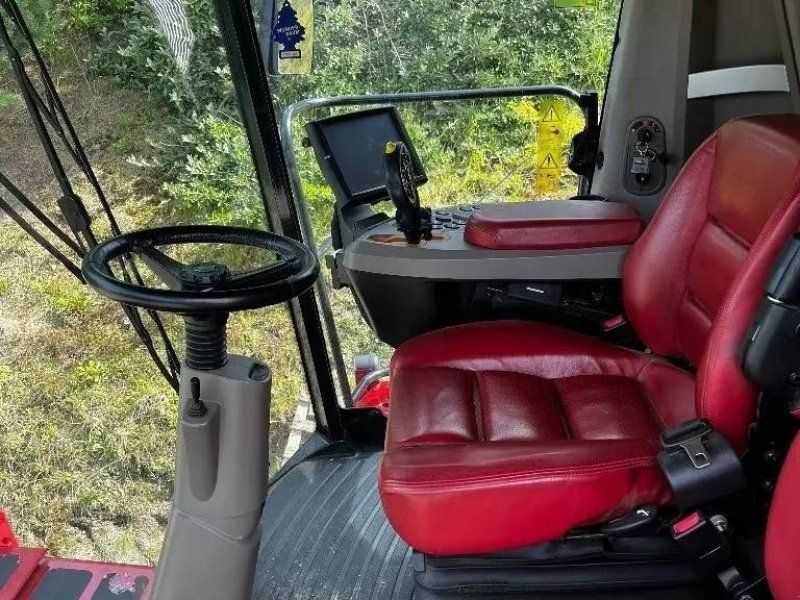 Case IH Axial Flow 8230