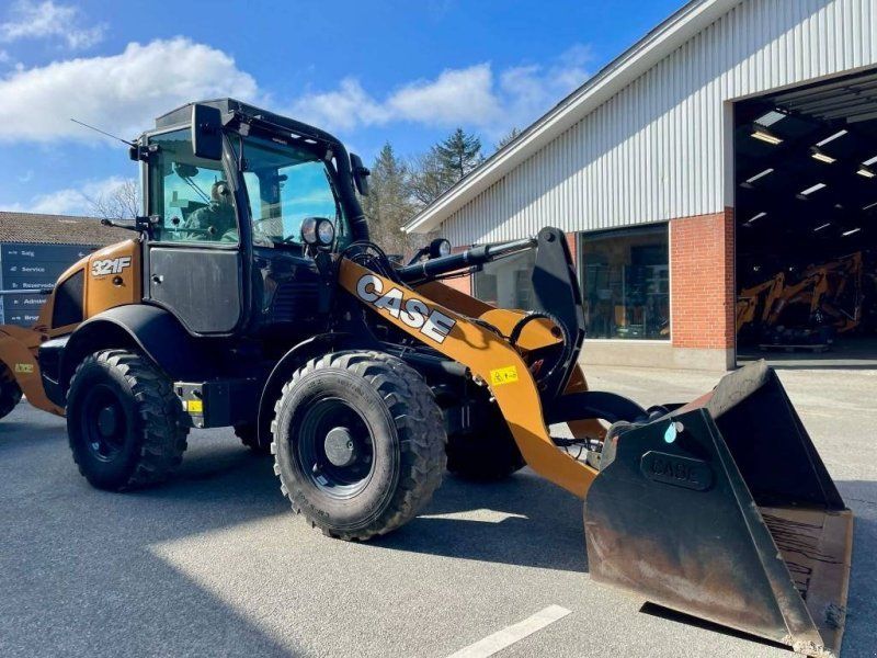 Case IH 321 F