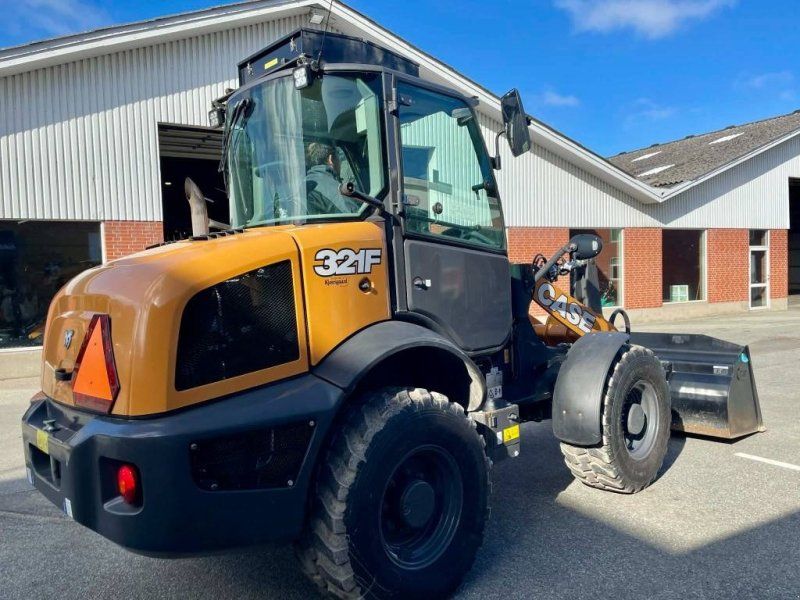 Case IH 321 F