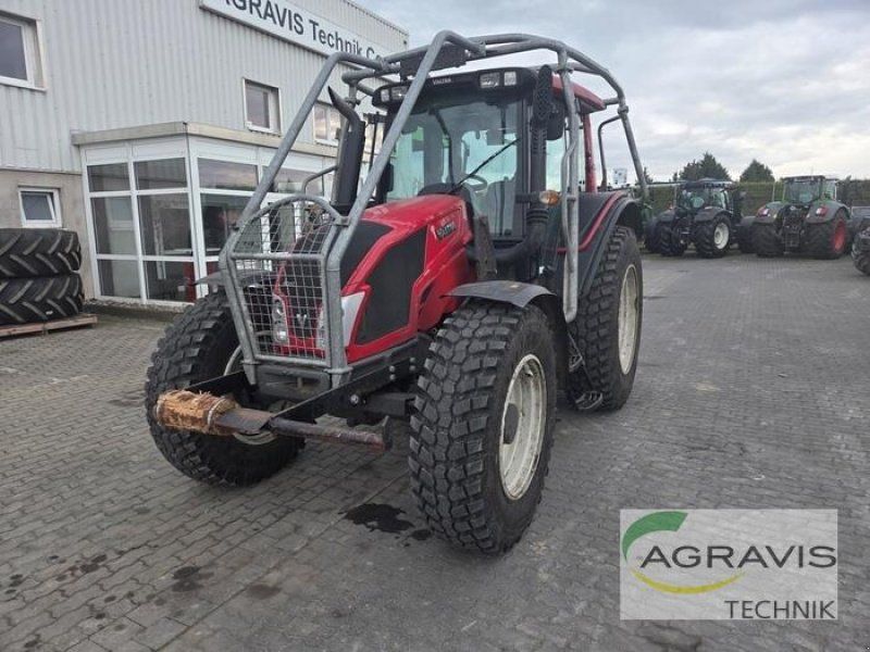 Valtra N 113 H3