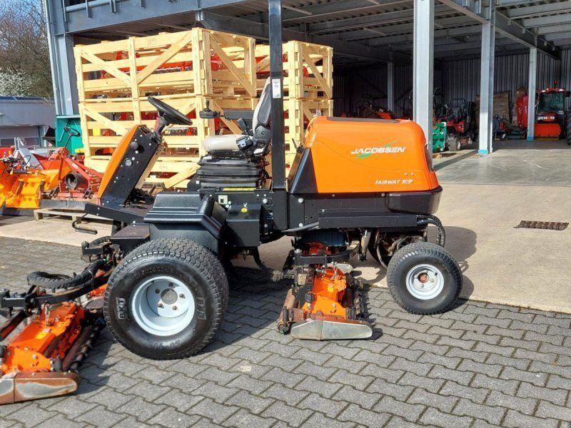 Jacobsen Fairway 305-4WD