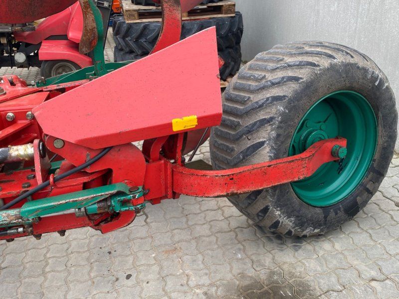 Kverneland PB100 7-furet