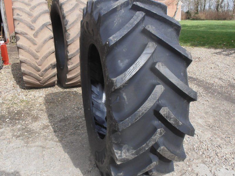 Mitas 520/70 R34 traktordæk