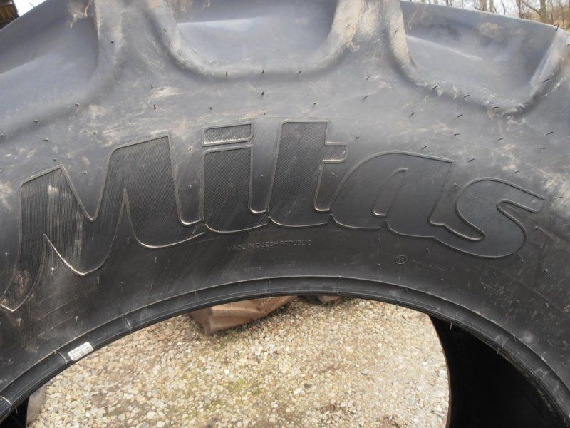 Mitas 520/70 R34 traktordæk
