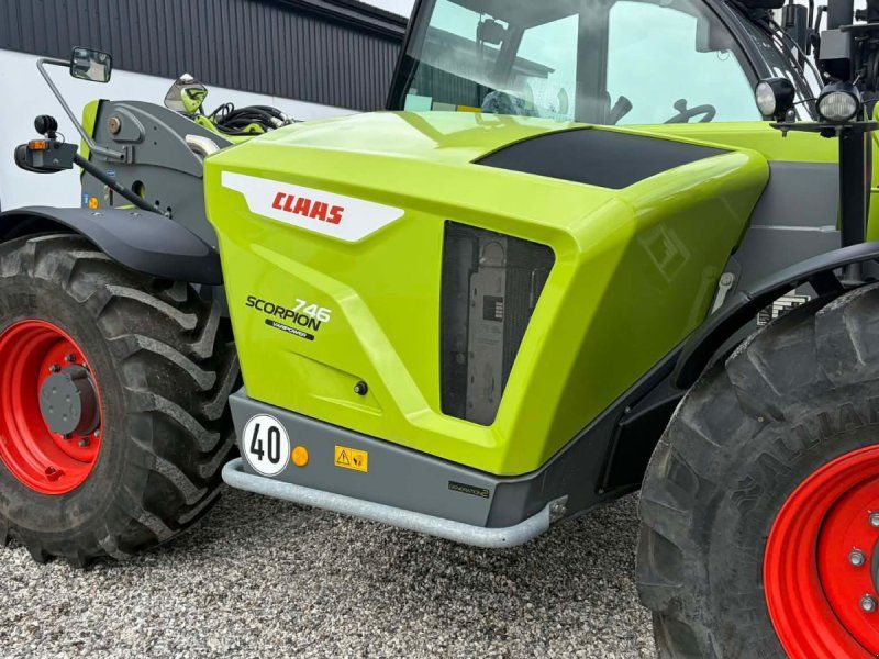 Claas Scorpion 746 Varipower