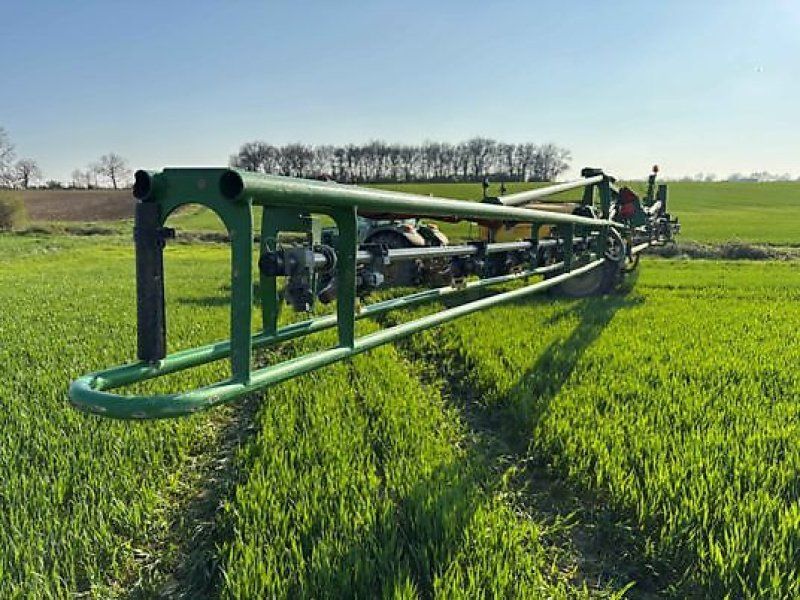 John Deere M740I