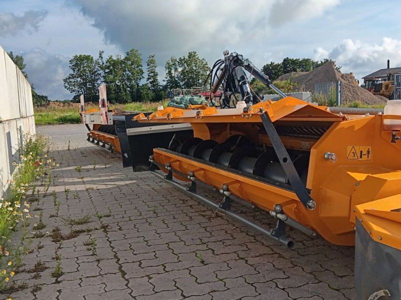 ELHO NM 9000 SF Skiveslåmaskine m. crimber og sneglsammen lægning.