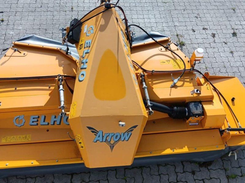 ELHO NM 9000 SF Skiveslåmaskine m. crimber og sneglsammen lægning.