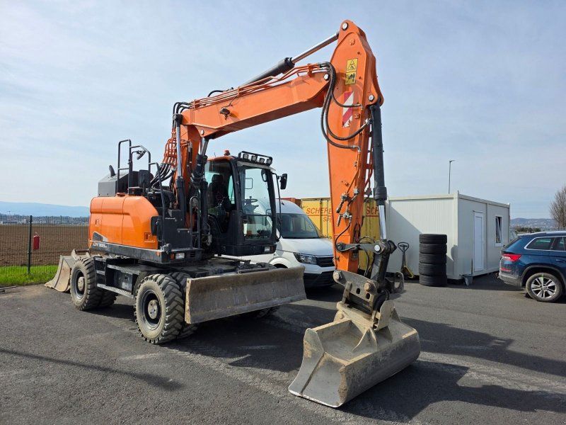 Doosan DX165W-5