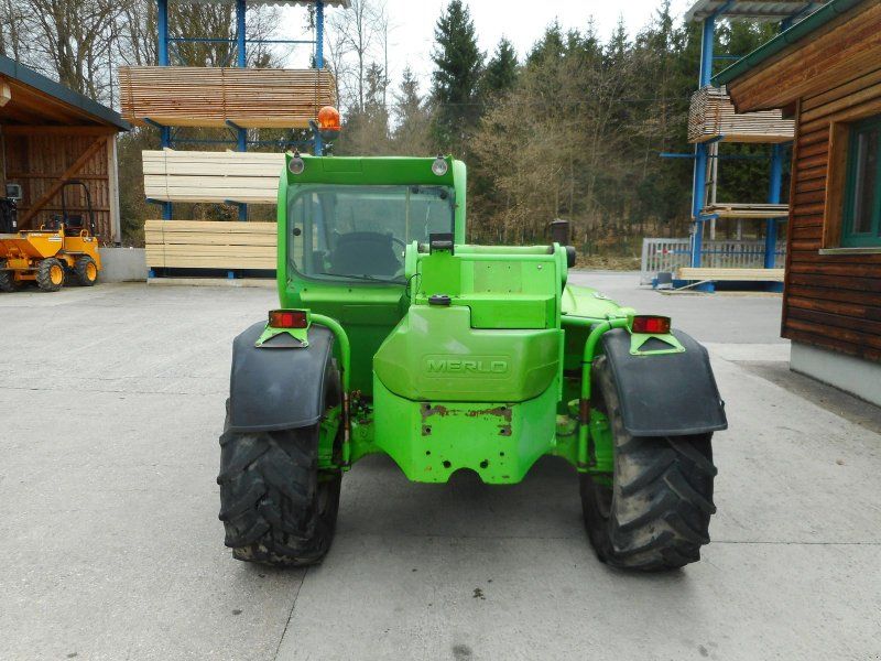 Merlo P28.8 ( 2,8t 8m ) 40km/h ( 2x2 Meter )