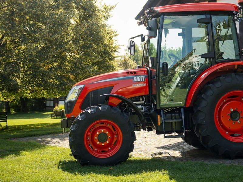 Traktor Kioti RX 7330 4WD, Erstbesitz 24x24 Power Shuttle-Getrie