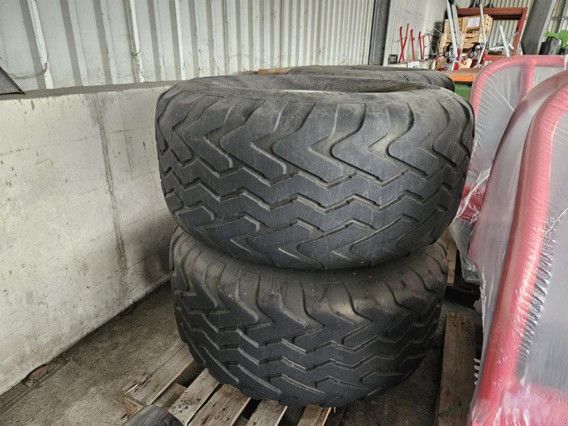 Vredestein 560/60R22.5