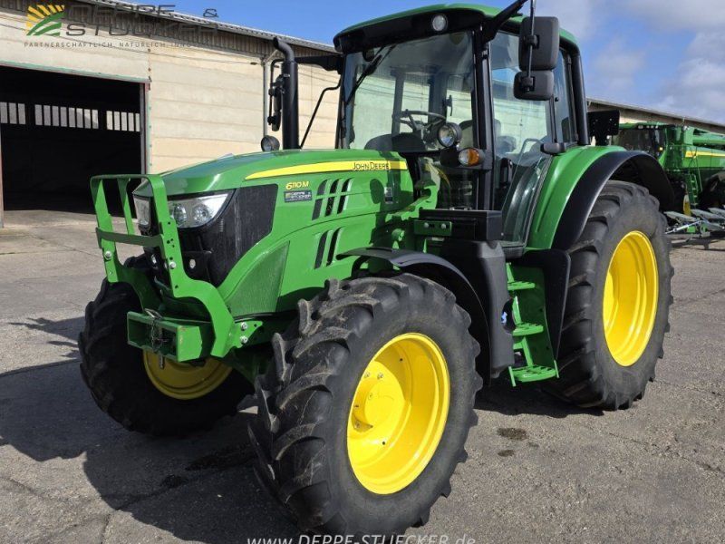 John Deere 6110M ohne Frontladerschwinge