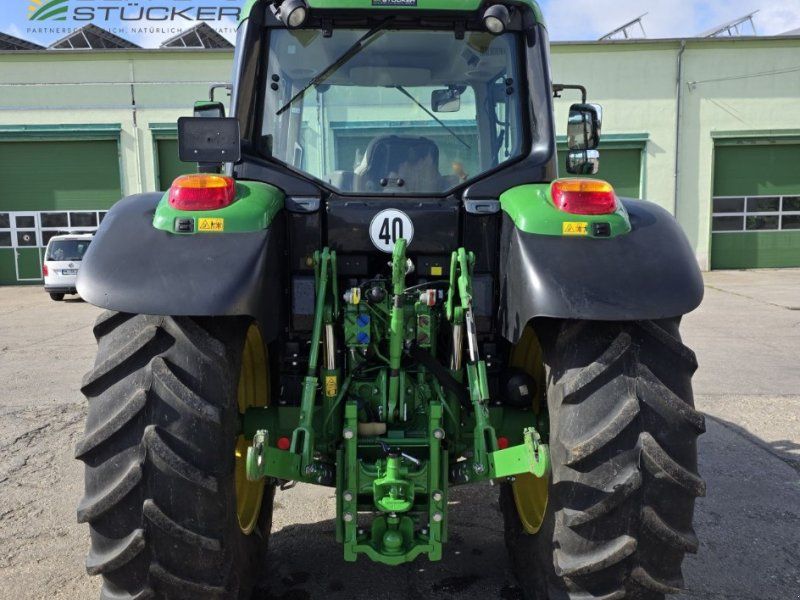John Deere 6110M ohne Frontladerschwinge