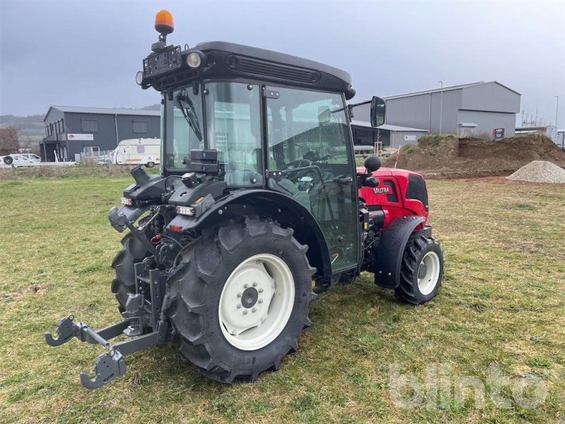 Valtra F105