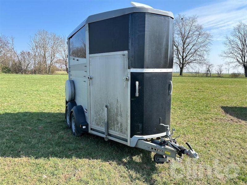 Ifor Williams HBX 506