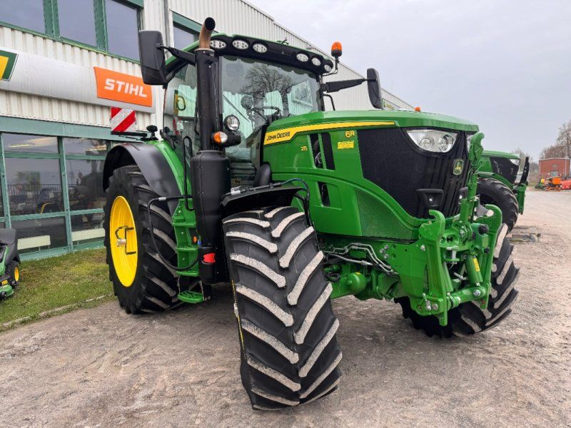 John Deere 6R 215