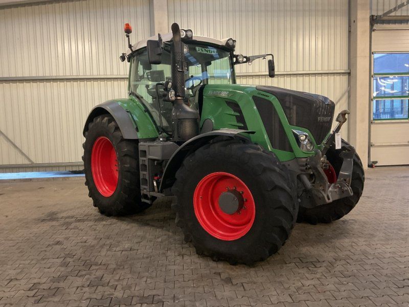 Fendt 828 Vario SCR
