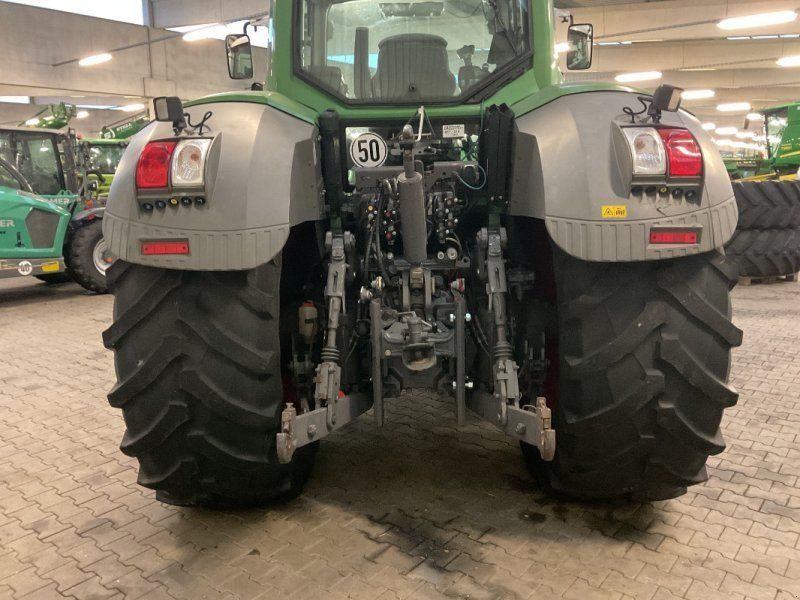 Fendt 828 Vario SCR