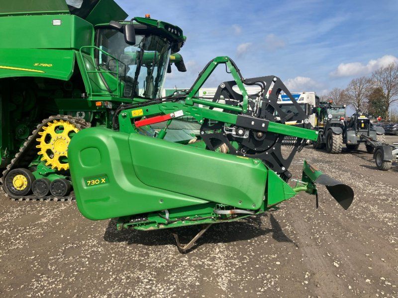 John Deere S780