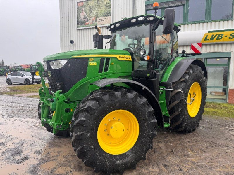 John Deere 6R215