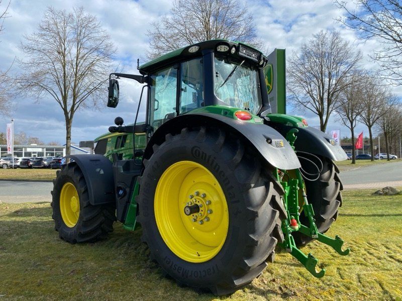 John Deere 6M 155