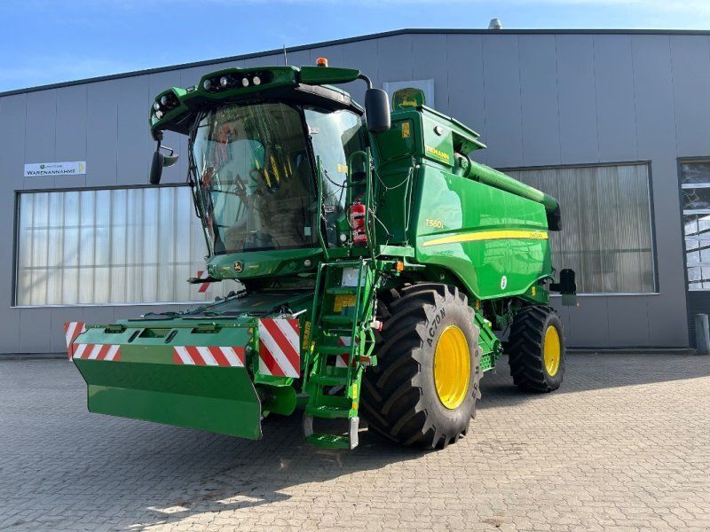 John Deere T560 mit Schneidwerk 722X