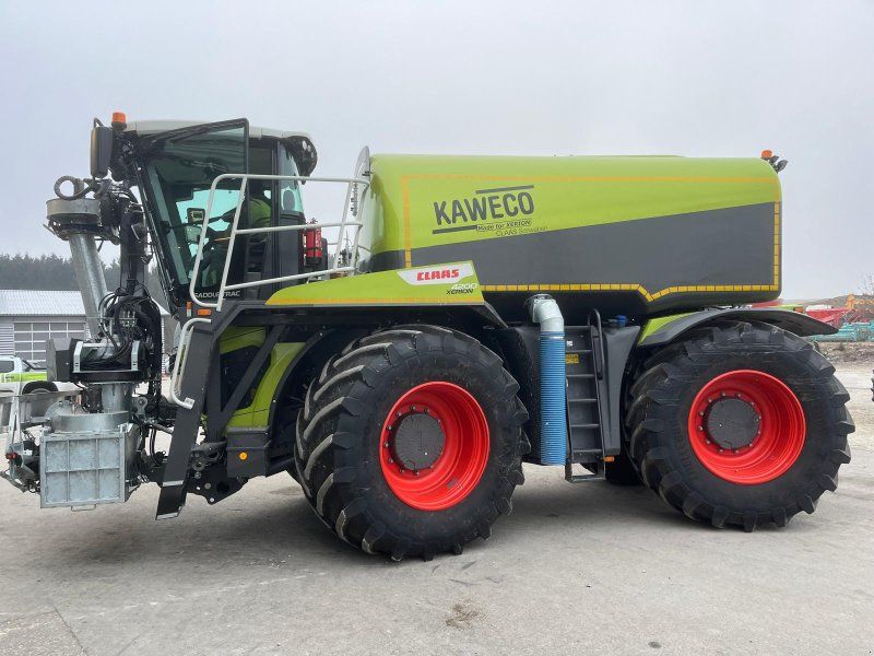 Claas Xerion 4200 SADDLE TRAC Kaweco 16m³ mit Saugarm