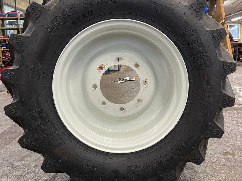 BKT Trinker Kompletträder