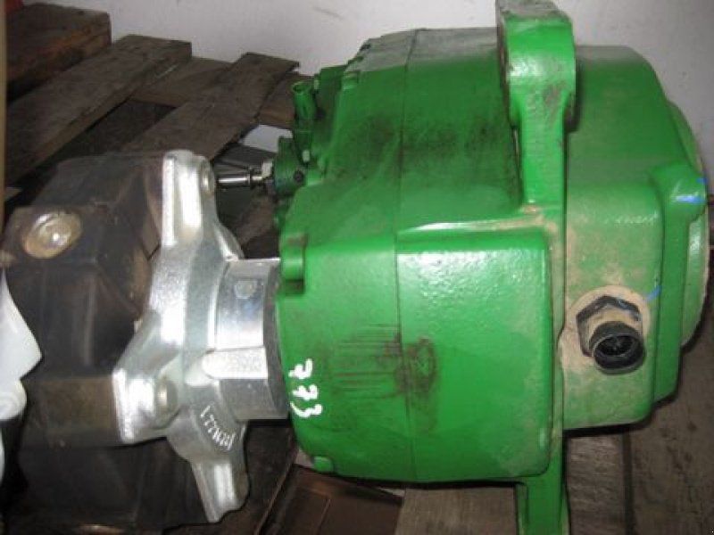 Frontzapfwelle John Deere 6175 R