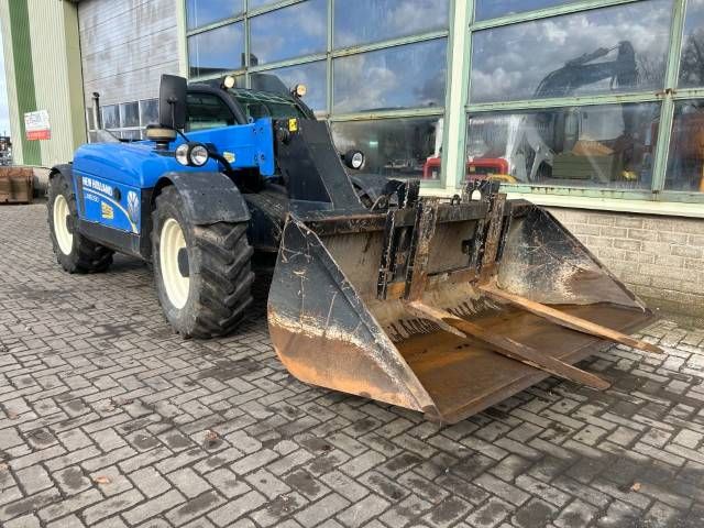 New Holland LM 5030
