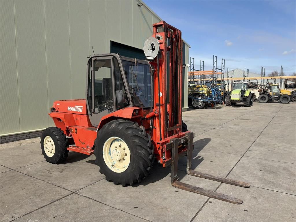 Manitou M 426 CP ruwterreinheftruck